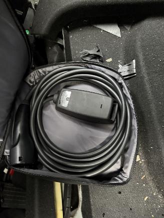 Tesla Model Y 75 kWh Long Range AWD 258KW Clima Navi Pano Led NAP picture 15