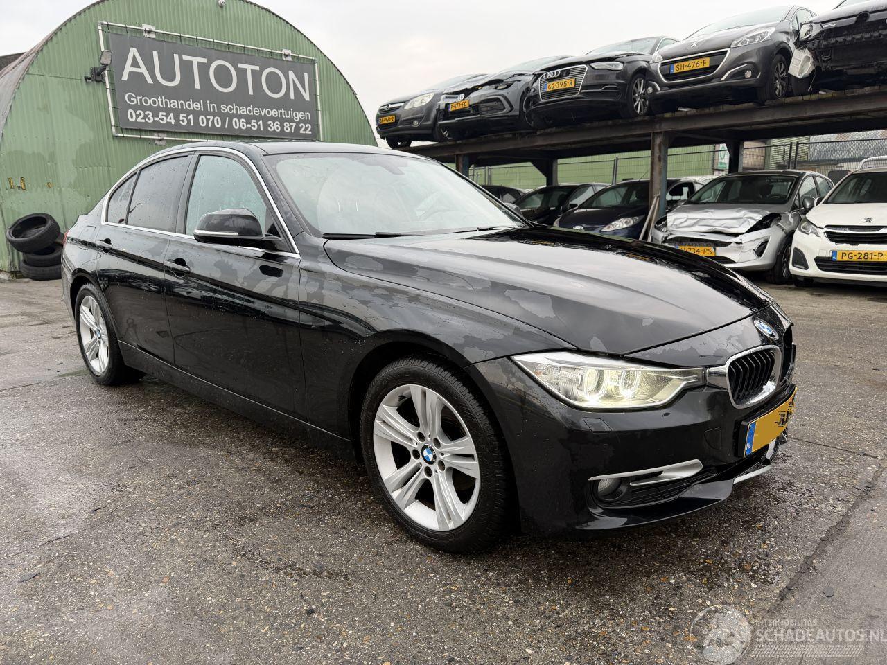 BMW 3-serie 320i 125KW Clima Navi Leer Led Xenon High Executive NAP