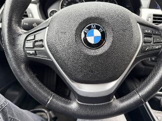 BMW 3-serie 320i 125KW Clima Navi Leer Led Xenon High Executive NAP picture 15