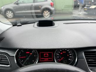 Peugeot 508 SW 2.0 HDi Allure 120kW Pano HUD picture 10