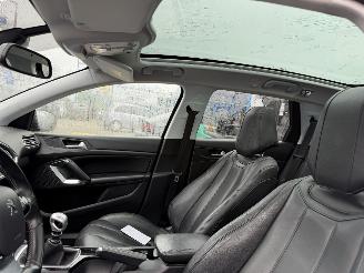 Peugeot 308 1.6 Bluehdi 88KW Pano Clima Navi Camera Executive Pack NAP picture 7