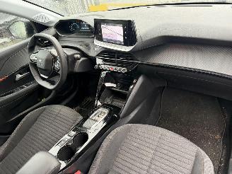 Peugeot e-208 50 kWh 100KW EV Clima Navi Led Active Pack NAP picture 7