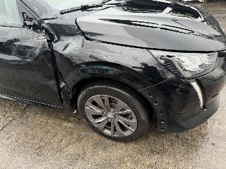 Peugeot e-208 50 kWh 100KW EV Clima Navi Led Active Pack NAP picture 16