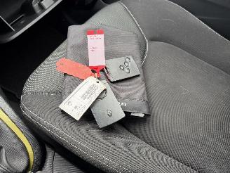 Renault Clio 0.9 TCE 66KW 7-Edition Clima Navi Led picture 13