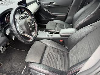 Mercedes Cla-klasse 180 90KW Autom. Clima Navi Led Business Solution AMG picture 6