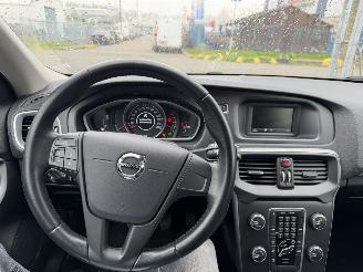 Volvo V-40 2.0 T2 90KW 5-Deurs Clima  NAP picture 7