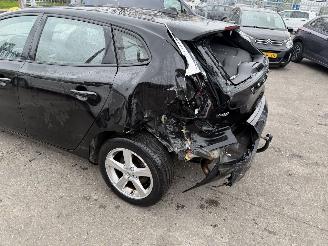 Volvo V-40 2.0 T2 90KW 5-Deurs Clima  NAP picture 10