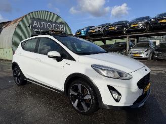 krockskadad bil auto Ford Fiesta 1.0 Ecoboost 74KW Active Pano Clima Navi Led 2019/8
