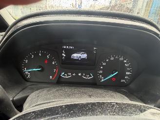 Ford Fiesta 1.1 63KW Navi Airco 5-Drs NAP picture 11