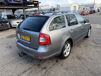 Skoda Octavia 1.6 TDI 77KW Clima Navi Artic Greentech  NAP picture 5