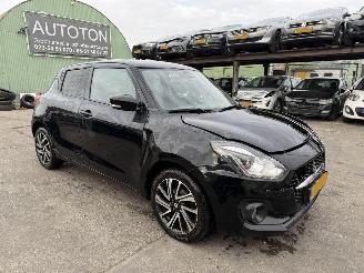 Damaged car Suzuki Swift 1.2 61KW Autom. Smart Hybrid Led Xenon Navi Clima 2021/3