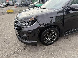 Mitsubishi Outlander 2.4 PHEV 99KW Autom. Clima Navi Schuifdak S-Edition NAP picture 21