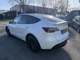 damaged passenger cars Tesla Model Y 75 kWh Performance 462PK AWD Pano Clima Navi 2022/9