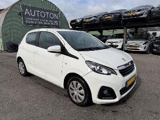 Schadeauto Peugeot 108 1.0 e-VTI 50KW Airco 5-Drs Led Active NAP 2018/3