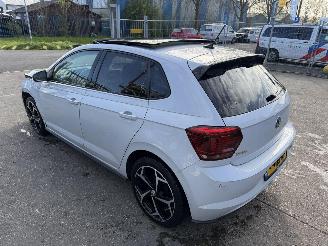 Schadeauto Volkswagen Polo 1.0 TSI 70KW DSG Pano Clima Navi Led Beats 2019/1