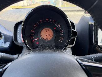 Toyota Aygo 1.0 VVT-I 51KW X-JOY Clima Navi Led Camera picture 13