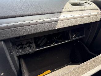 Volkswagen e-Golf 36 kWh 100KW Autom. Clima Navi Led NAP picture 11