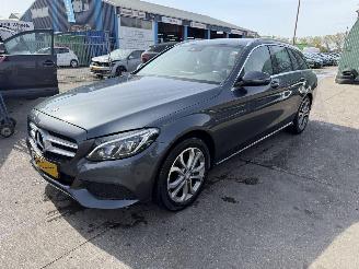 Schadeauto Mercedes C-klasse 350e Hybrid 155KW Autom. Clima Navi Led Xenon Burmester 2015/12