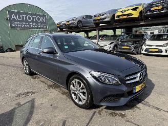Unfallwagen Mercedes C-klasse 350e Hybrid 155KW Autom. Clima Navi Led Xenon Burmester 2015/12