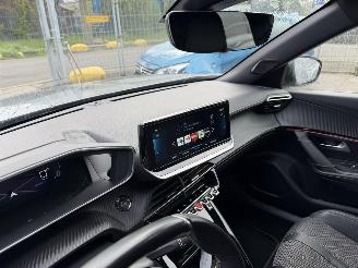 Peugeot e-2008 GT 50 kWh EV 100KW Autom. Clima Navi Led Camera NAP picture 9