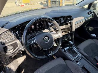 Volkswagen Golf 1.0 TSI DSG Pano Clima Navi Virtual Dash Highline R 5 Deurs NAP picture 8