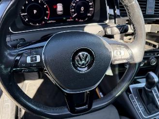 Volkswagen Golf 1.0 TSI DSG Pano Clima Navi Virtual Dash Highline R 5 Deurs NAP picture 12