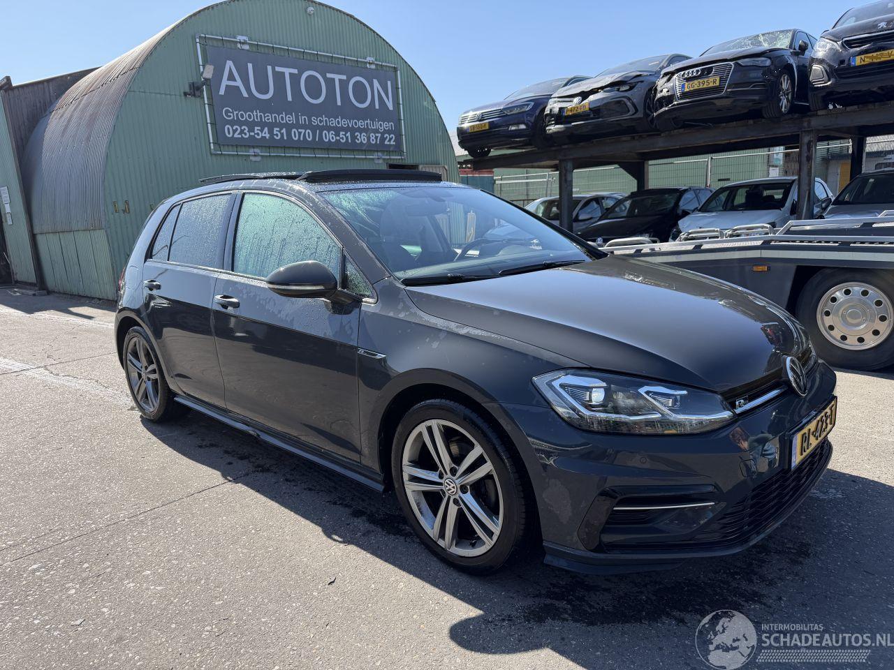Volkswagen Golf 1.0 TSI DSG Pano Clima Navi Virtual Dash Highline R 5 Deurs NAP