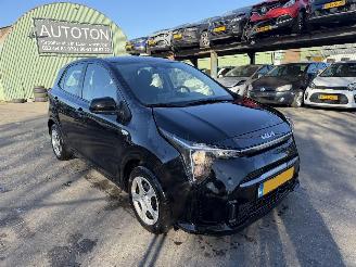 damaged passenger cars Kia Picanto 1.0 DPI 46KW DynamicLine Airco Navi Camera Led 5-Drs NAP 2025/10