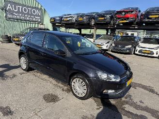 Coche accidentado Volkswagen Polo 1.4 TDI 66KW Navi Airco Comfortline 5-Drs NAP 2015/12