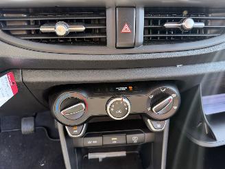Kia Picanto 1.0 DPI 46KW DynamicLine Clima Navi Led Camera NAP picture 9