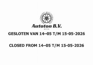 Voiture accidenté Bentley  Closed - Public Holiday 2026/5
