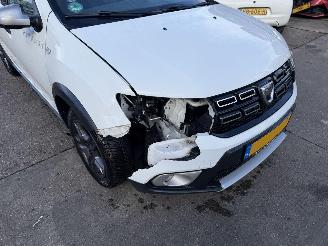 Dacia Logan 0.9 TCE 66KW Airco Navi Stepway NAP picture 12