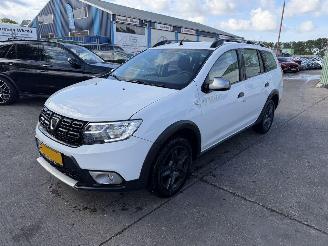 krockskadad bil auto Dacia Logan 0.9 TCE 66KW Airco Navi Stepway NAP 2017/11