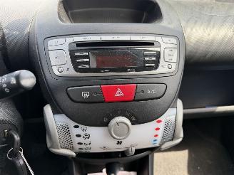 Toyota Aygo 1.0 VVT-I 50KW Airco Led 5-Drs Dynamic Orange 5-Drs NAP picture 8