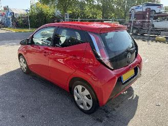Toyota Aygo 1.0 VVT-I X-Play Airco Navi Led Camera 5-Drs picture 6