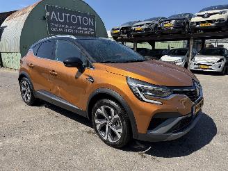 Vaurioauto  passenger cars Renault Captur 1.6 E-Tech Autom. Hybrid R.S. Line Clima Navi Camera Led NAP 2022/1