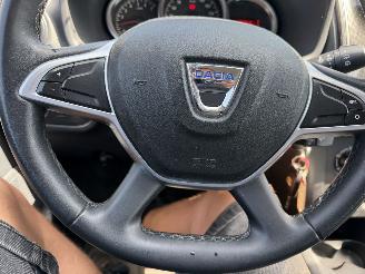 Dacia Logan 0.9 TCE 66KW MVC Airco Navi Led Laureate NAP picture 12