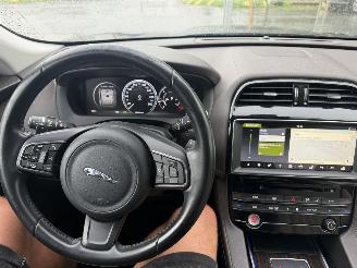 Jaguar F-Pace 2.0D 132KW Autom. AWD Clima Navi Portfolio picture 8