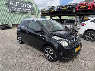 Vaurioauto  passenger cars Citroën C1 1.0 VTI 53KW Elle Clima Navi Camera Led NAP 2018/8