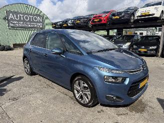 Vaurioauto  passenger cars Citroën C4-picasso 1.2 96KW Clima Navi Led Pano Keyless Intensive NAP 2016/10