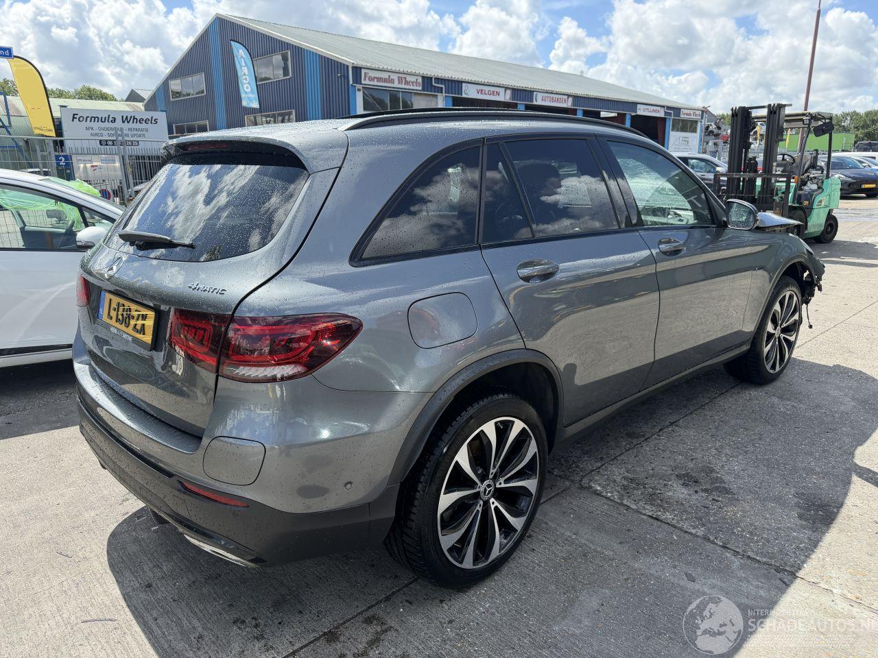 Mercedes GLC 300e 4Matic Autom Pano Premium Sfeerverlichting Led Camera