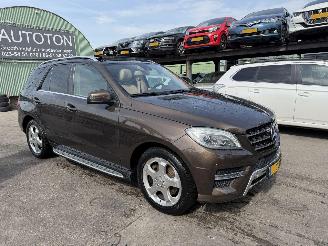 Mercedes ML 350 CDI 190KW Autom. Pano Clima Navi Xenon Led Bleutec NAP picture 2