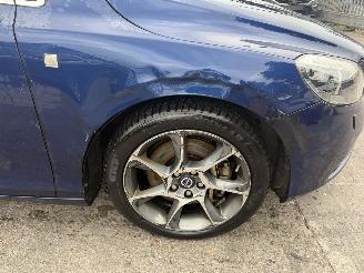 Volvo V-40 2.0 D4 140KW Ocean Race Xenon Clima Navi Leer NAP picture 19