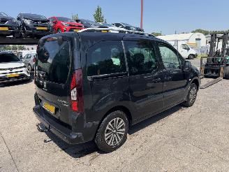 Peugeot Partner Tepee 1.6 Bleuhdi Active 5-Pers Airco Navi Led picture 3