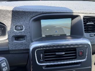 Volvo V-60 2.4 D6 AWD 158W PHEV Schuifdak Clima Navi Leer Camera Summum NAP picture 9