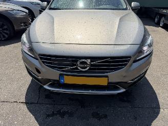 Volvo V-60 2.4 D6 AWD 158W PHEV Schuifdak Clima Navi Leer Camera Summum NAP picture 21