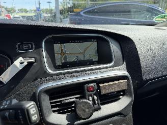 Volvo V-40 1.6 D2 84KW Pano Clima Navi 5-Deurs picture 10
