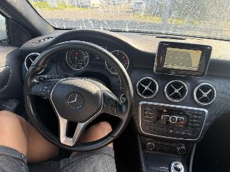 Mercedes A-klasse 180 CDI 80KW Navi Clima Led Xenon Ambition NAP picture 10