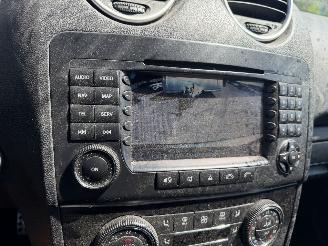 Mercedes ML 420 V8 CDI 225KW Autom. Schuifdak Clima Navi Xenon Camera picture 12