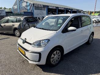 Schadeauto Volkswagen Up! 1.0 44KW Airco Move Up 5-Deurs NAP 2018/1